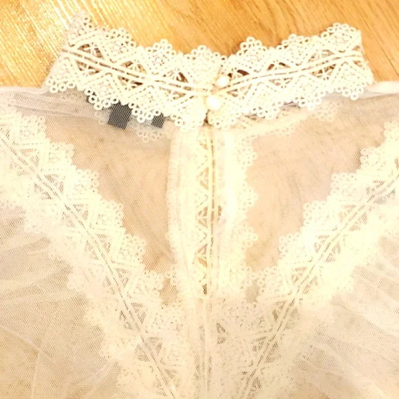 NEW: SHEER MOCK NECK RUFFLED BLOUSE - Picture 13 of 16